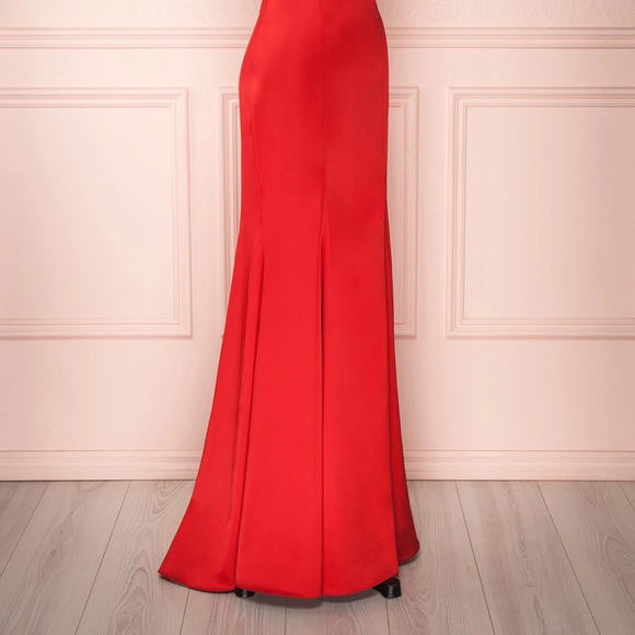 Red gown/prom dress - Picture 3 of 5